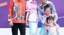 Ruben Onsu, tampil di acara SCTV bersama istri, Sarwendah, Betrand Peto, serta dua anak perempuannya. (Foto: Instagram/@ruben_onsu)