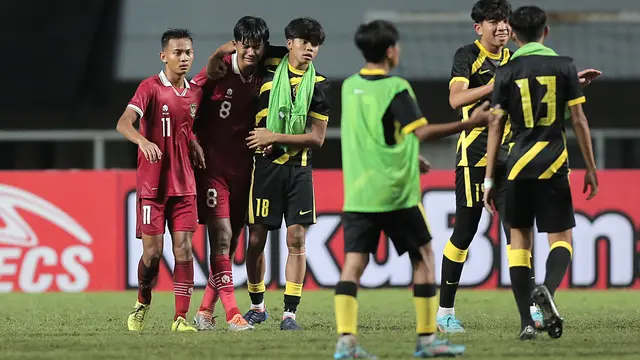 Foto: Arkhan Kaka Menangis Usai Timnas Indonesia U-17 Dibantai Malaysia