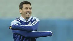 Penyerang Argentina Lionel Messi saat sesi latihan di Arena de Sao Paulo Stadium (AFP PHOTO / JUAN MABROMATA)