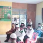 Pertemuan MUI Kepulauan Meranti dengan Polres Kepulauan Meranti dan pihak yang diduga menyebarkan aliran sesat. (Liputan6.com/M Syukur)