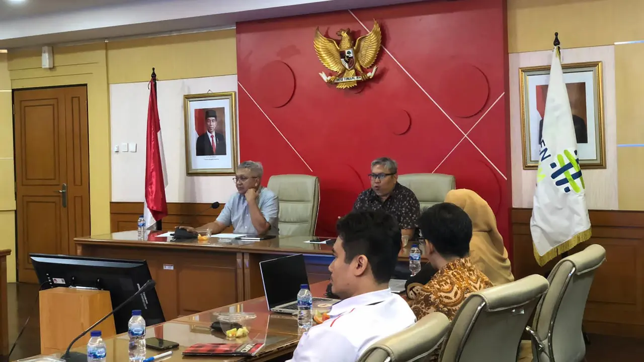 Ketua Asosiasi Knalpot Seluruh Indonesia (AKSI) Asep Hendro dalam audiensi pembahasan standarisasi industri knalpot, di kantor Kementerian Koperasi dan UKM, Jumat (23/2/2024). (Tira/Liputan6.com)