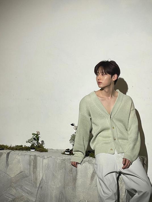 <p>Hwang Minhyun semakin mengibarkan sayapnya di dunia akting dengan membintangi berbagai judul drama serial dan film. (FOTO: instagram.com/optimushwang/)</p>