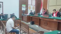 Pengadilan Tipikor Makassar mengganjar hukuman penjara 8 tahun kepada mantan Kepala Bulog Pinrang Cs dalam perkara raibnya 500 ton beras di gudang Bulog Pinrang
