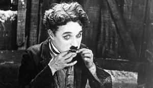 Charlie Chaplin adalah komedian legendaris (Wikipedia)