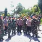 Divisi Propam Mabes Polri dan Puspom TNI mendatangi Polres Jeneponto untuk melakukan investigasi usai markas polisi itu diserang OTK (Liputan6.com/Fauzan)