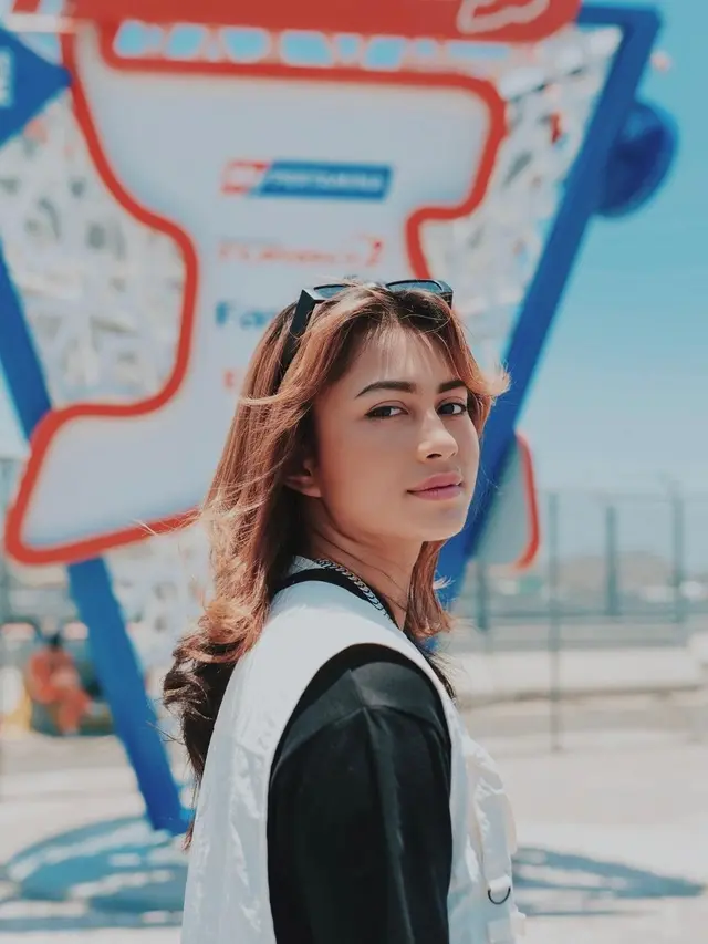8 Seleb Ini Nonton Langsung MotoGP Mandalika 2023, Azizah Salsha di Bangku VIP