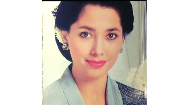 6 Foto Masa Muda Widyawati, Ada yang Disebut Mirip Ratu Inggris