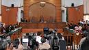 Pengadilan Negeri Jaksel menggelar sidang pembacaan putusan gugatan praperadilan atas pemohon mantan Dirut PT Pelindo II RJ Lino, Selasa (26/1). Dalam sidang itu Hakim menolak seluruh permohonan praperadilan RJ Lino atas KPK. (Liputan6.com/Yoppy Renato)