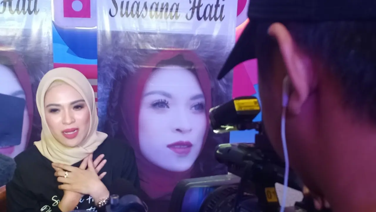 Delia Septianti