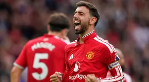 Pemain Manchester United Bruno Fernandes merayakan gol dalam laga Premier League Inggris antara Man Utd vs Ipswich Town di Manchester, Inggris, Minggu, 30 Agustus 2026. (AP Photo/Dave Thompson)
