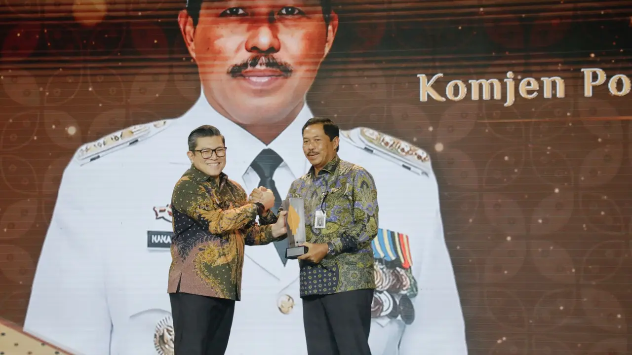Pj Gubernur Jateng Raih Anugrah Inovasi Pembangunan Terpuji
