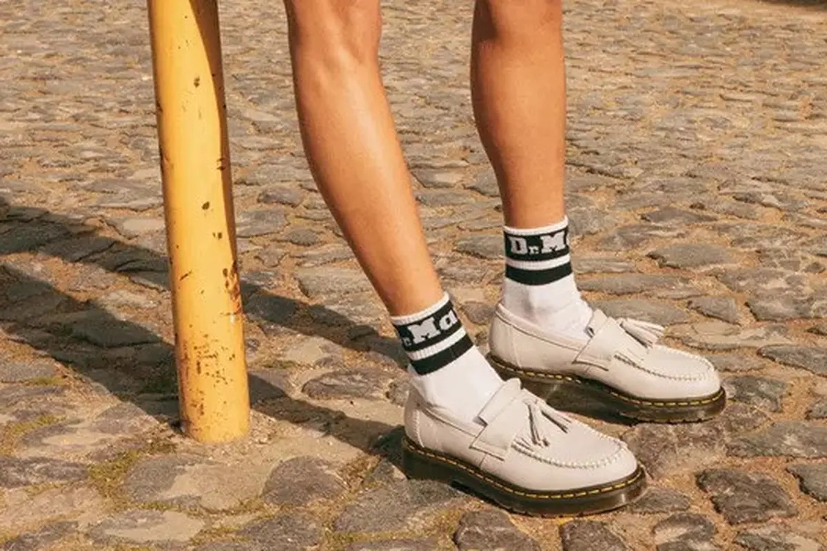Dr. Martens AW23