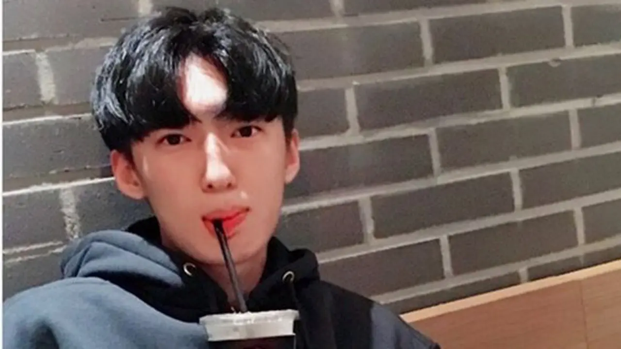 Strawbery Milk Oppa./Copyright instagram.com/seong_hyun96
