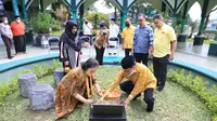 Akbar Tanjung ziarahi makam Almarhum Haji Anif