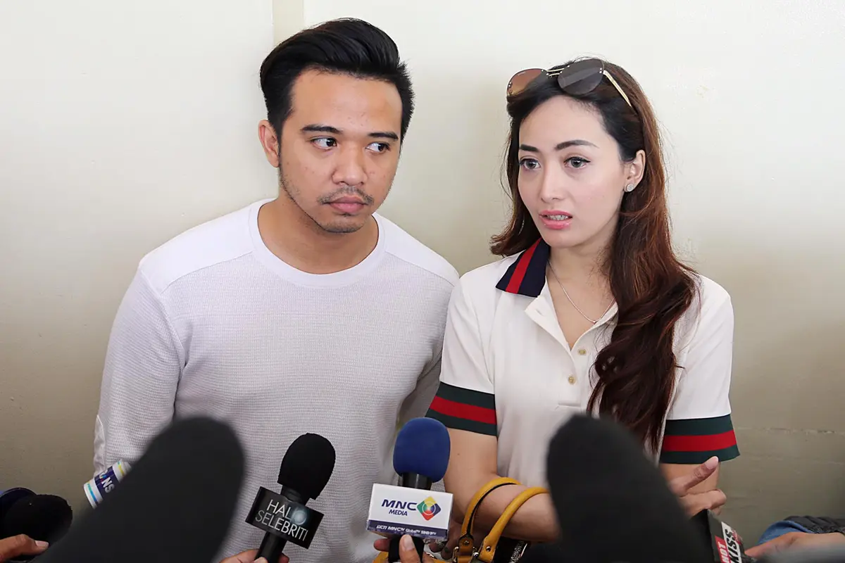 [Bintang] Roby Geisha dan Istri
