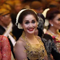 Selebriti Paramitha Rusady diberi penghargaan Sri Kabadyo telah terbukti menunjukkan dedikasinya dalam seni budaya bangsa