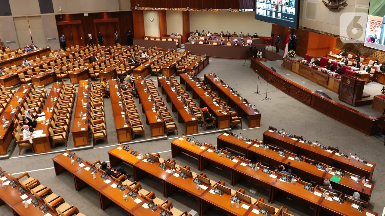 DPR Sahkan Tiga Nama Calon Anggota DKPP periode 2022-2027