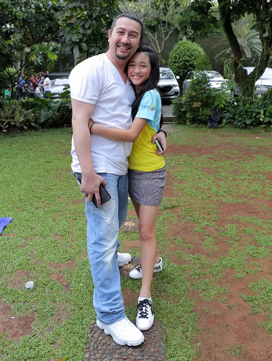 Di usianya yang masih tergolong muda, Chole tetap senang menjalani proses syuting film terbarunya itu. Terlebih soal kebersamaan dengan pemain lain yanglain yang masih sepantaran dengannya. (Deki Prayoga/Bintang.com)