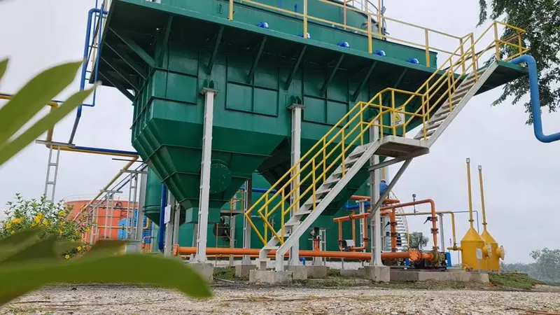 PT Perkebunan Nusantara V terus memperluas program pemanfaatan energi baru terbarukan melalui pengolahan limbah cair sawit