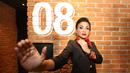 Nirina Zubir yang berperan sebagai Debby diharuskan membangun otot tubuhnya guna mendalami perannya sebagai wanita yang jago beladiri. Disamping itu, ia juga harus berlatih intensif menggunakan senjata. (Bambang E. Ros/Bintang.com)