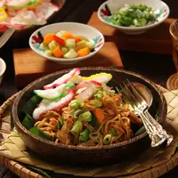 Ilustrasi mi goreng jawa./Copyright shutterstock.com/g/AriyaniTedjo