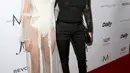 Meskipun ia menggunakan tatanan rias yang tak terlalu mencolok dan berkesan natural. Gigi Hadid berhasil mencuri perhatian para netizen yang hadir di acara L.A Fashions Week 2016. (AFP/Bintang.com)