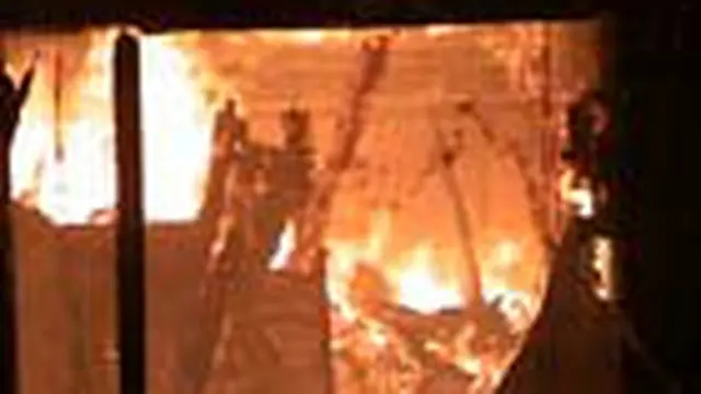 Puluhan Rumah di Johar Baru Terbakar