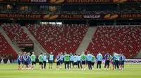 Jelang Final Liga Europa Dnipro Dnipropetrovsk Jajal Stadion Narodowy (Reuters / Stefan Wermuth)