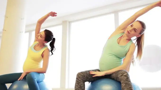 Ibu hamil olahraga./Copyright shutterstock.com