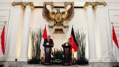 Menteri Luar Negeri, Retno LP Marsudi melakukan pertemuan dengan Menlu Jerman H.E. Frank Walter, Jakarta, Senin (3/11/2014). (Liputan6.com/Faizal Fanani)
