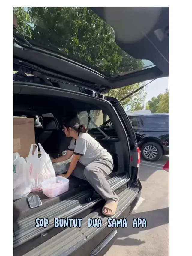 7 Potret Cinta Kuya Jualan Nasi Warteg di Amerika Serikat, Langsung Ludes dalam 30 Menit