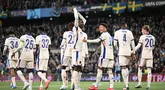 Pemain Chelsea, Nicolas Jackson melakukan selebrasi bersama rekan-rekannya setelah mencetak gol ke gawang Djurgardens dalam laga leg 1 semifinal Conference League 2024/2025 di 3Arena, Stockholm, Swedia, Kamis (01/05/2025) waktu setempat. (AFP/Jonathan Nackstrand)