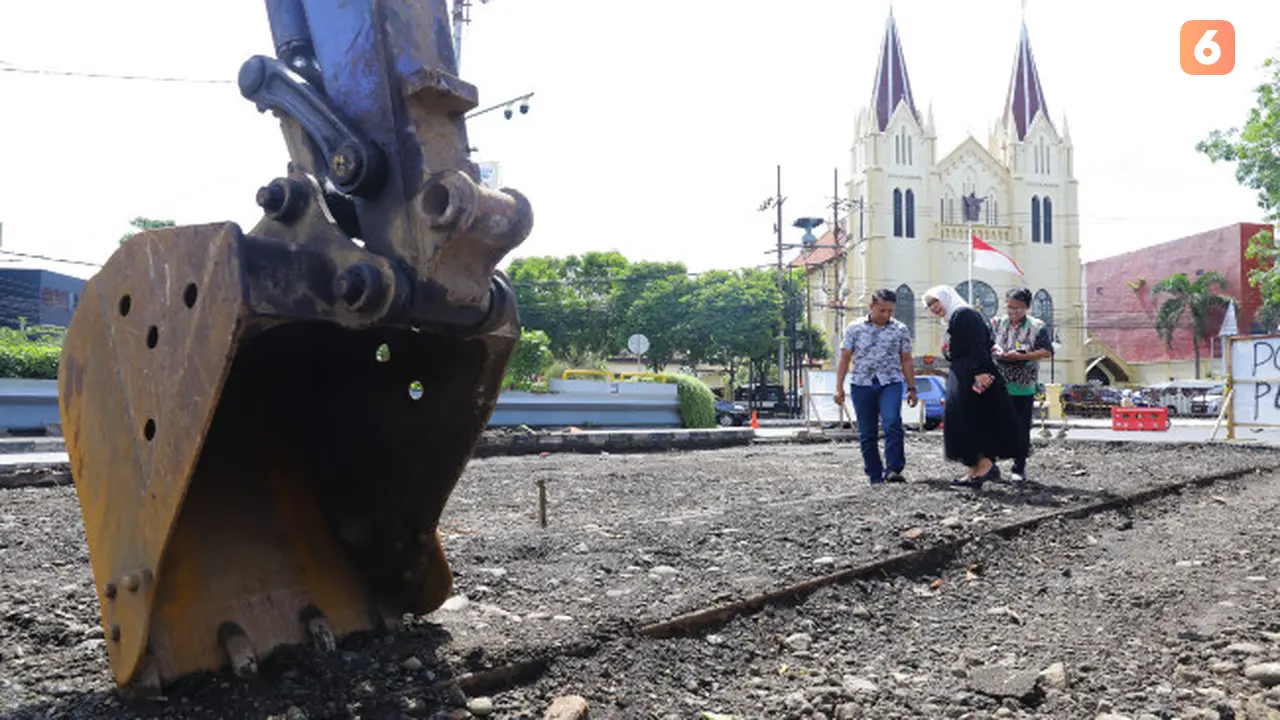 Bekas Rel Trem Zaman Kolonial Tersingkap Lagi di Kayutangan Malang