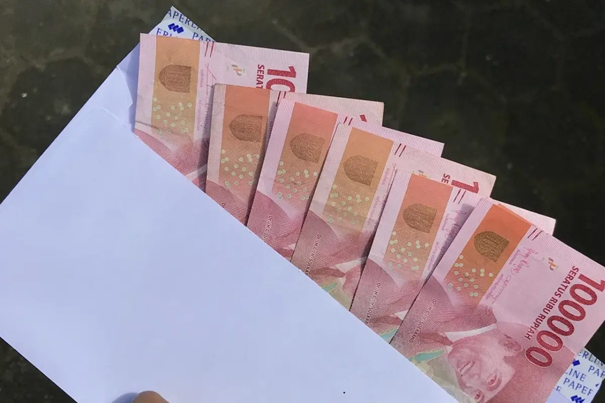 Kelola Uang THR dan Insentif Lebaran dengan Bijak, Simak Strategi 3S