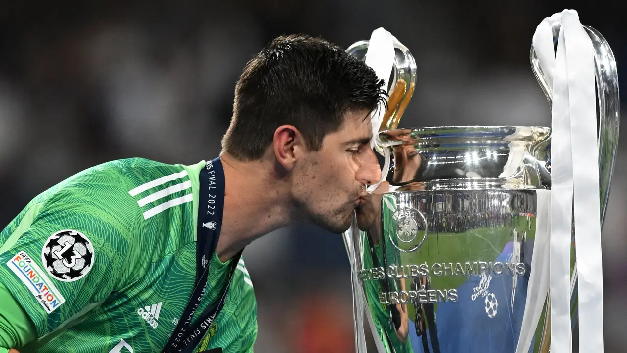 Foto: Penyelamatan-penyelamatan Super Thibaut Courtois saat Final Liga Champions, Bikin Mo Salah dan Kolega Frustasi