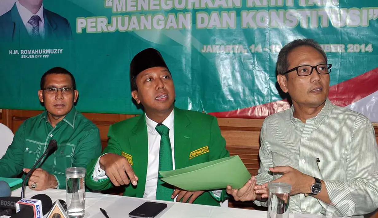 Romahurmuziy menjelaskan bahwa Mekanisme pemecatan ditolak karena SDA tidak mempelajari atau tidak memahami secara utuh AD/ART Partai, Jakarta, Minggu (14/9/2014) (Liputan6.com/Miftahul Hayat) 
