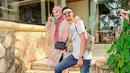 Tahun 2022 merupakan tahun ketiga Vebby Palwinta rayakan ulang tahun bareng suami. Setiap tahunnya saat bertaambah usia, sahabat Dhini Aminarti tentunya rasakan momen berbeda. Bulan Agustus 2020 resmi jadi istri, ulang tahun Agustus 2021 telah resmi jadi ibu, sementara Agustus 2022 keluarga kecilnya makin hangat dan harmonis. (Liputan6.com/IG/@vebbypalwinta)
