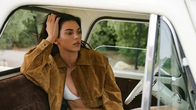 Kendall Jenner FWRD 2025