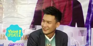 Setelah batal nikah dengan Piwoori Chang, Fendy Chow ternyata sudah punya pacar baru yang berasal dari kalangan artis. Tetapi, Fendy lebih sedikit bicara soal pacar barunya sekarang. Apa sih alasannya?