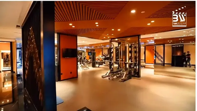 12 Potret Rumah Mewah Manoj Punjabi, Ada Ruang Khusus Gym dan Sauna
