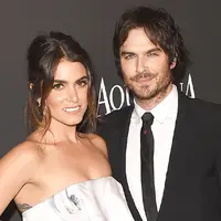 Nikki Reed dan Ian Somerhadler resmi menikah di Topanga Canyon, Malibu, California. (via usmagazine.com)