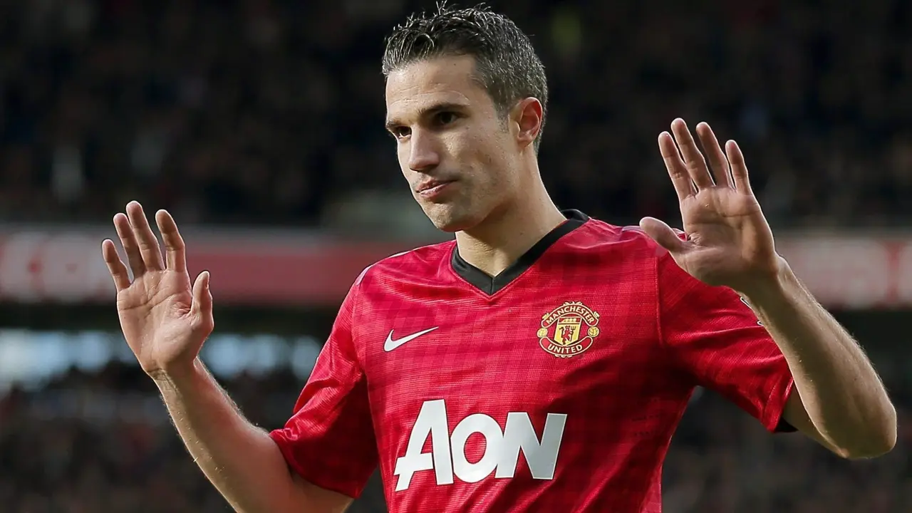 Salahkan Rekan Satu Tim, RvP Minta Maaf
