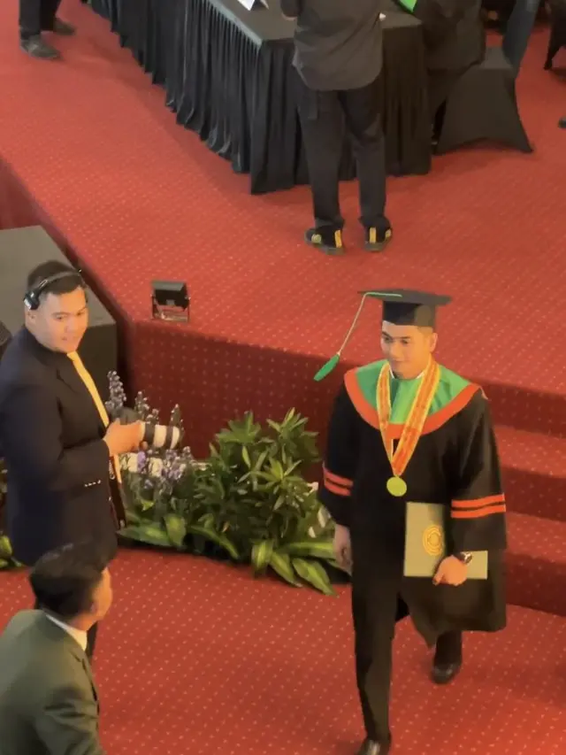 7 Momen Teuku Ryan Jalani Wisuda S2 Tanpa Kehadiran Ria Ricis