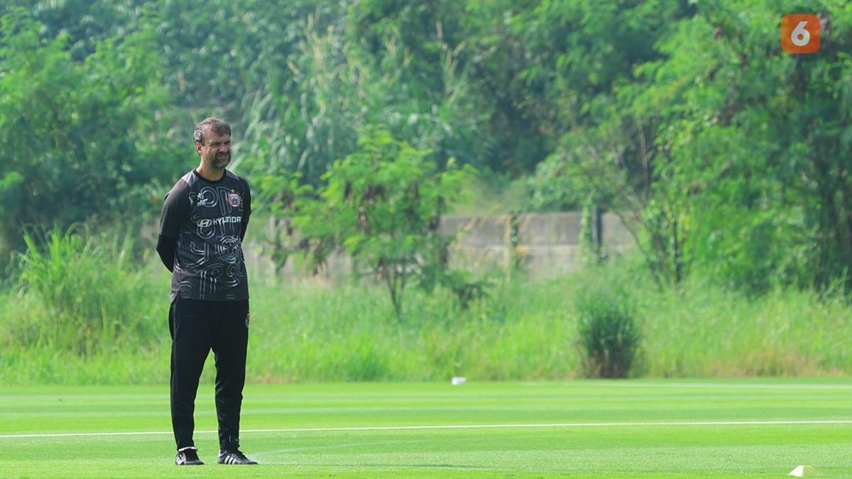 Tidak Masuk Akal, 7 Tahun Persija Tak Bisa Jamu Persib di Jakarta