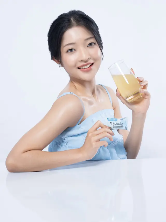 Glasskin Drink New Improved Formula, Cara Praktis Glowing Sebadan dari MS GLOW Beauty