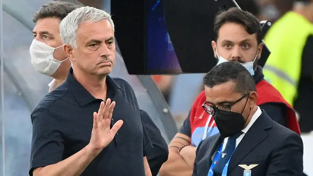 Foto: Debut Jose Mourinho di Derbi della Capitale Ternoda usai AS Roma Ditekuk Lazio 2-3 dalam Pekan Ke-6 Liga Italia