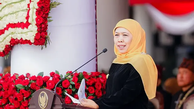 Gubernur Jatim Khofifah Indar Parawansa. (Dian Kurniawan/Liputan6.com)