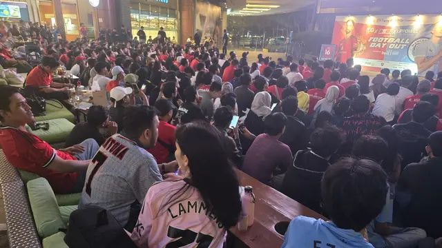 Keseruan Nobar Derby Manchester di Kemang yang diadakan IEG Sports Hub
