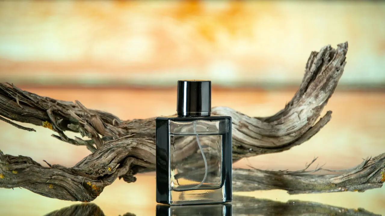 Tips parfum tahan seharian saat beraktivitas di luar ruangan