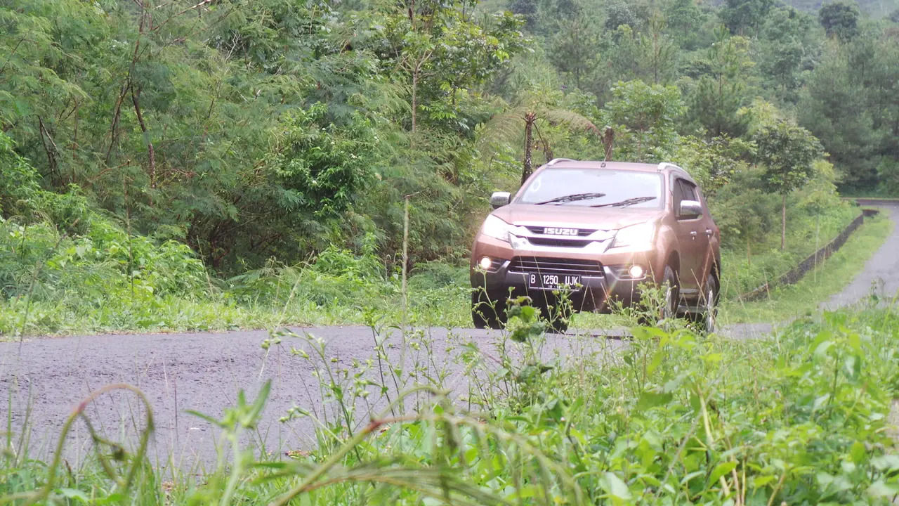 Isuzu MU-X